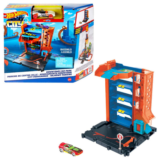 Pista Hot Wheels color naranja con parqueo para autos, vista frontal y contexto de juguete.
