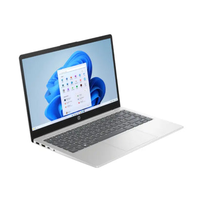 Laptop HP plateada, vista lateral con pantalla Windows 11