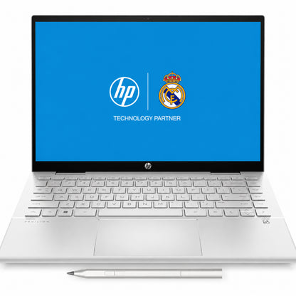 Laptop HP plateada vista frontal con logotipo del Real Madrid