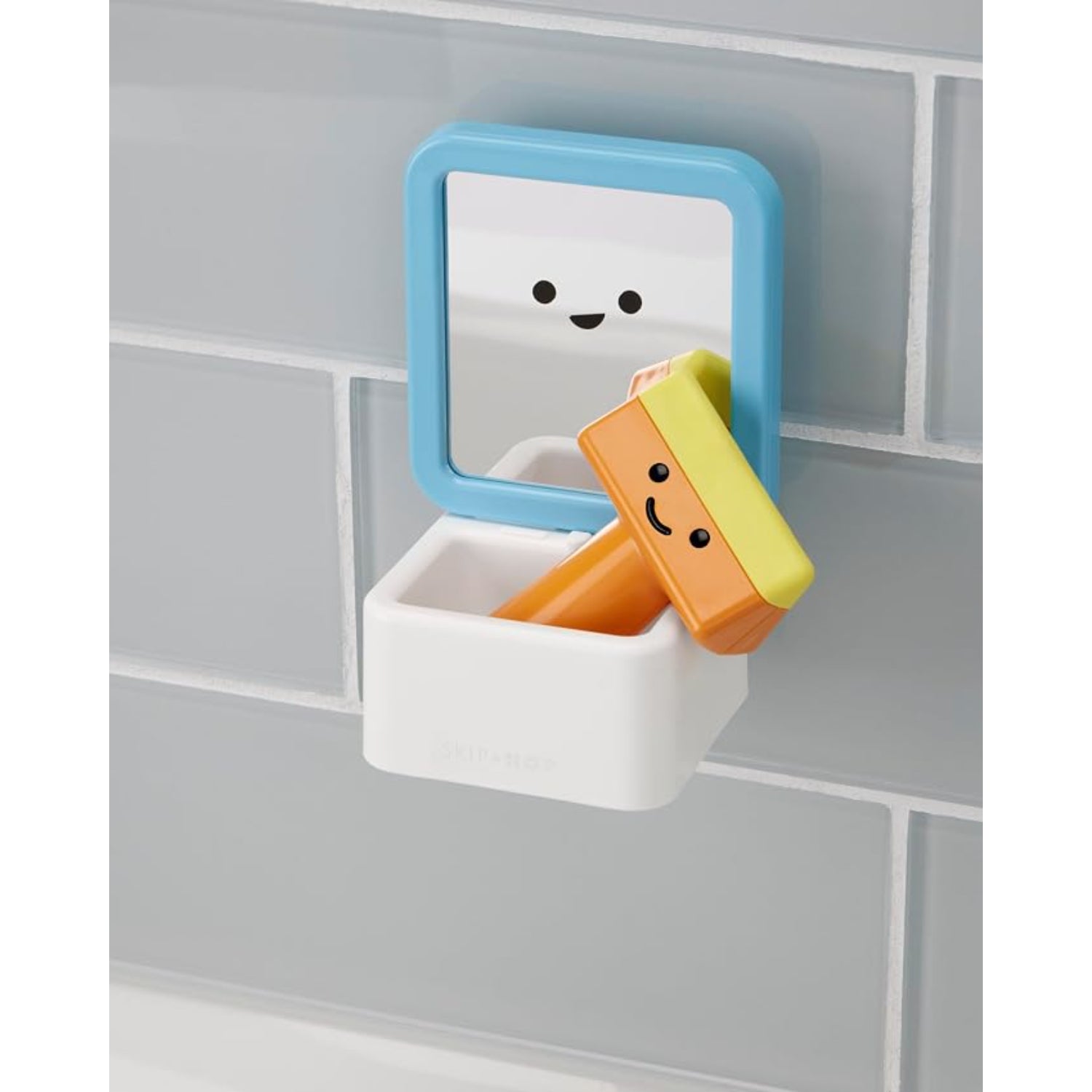 Espejo azul de baño con juguetes en la esquina, juego colorido para niños