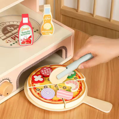 Juego de pizza de madera, porción con ingredientes y salsas, vista frontal, ideal para niños