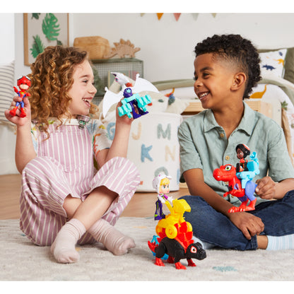 Figuras de acción Hasbro, color variado, niños jugando en sala de juegos
