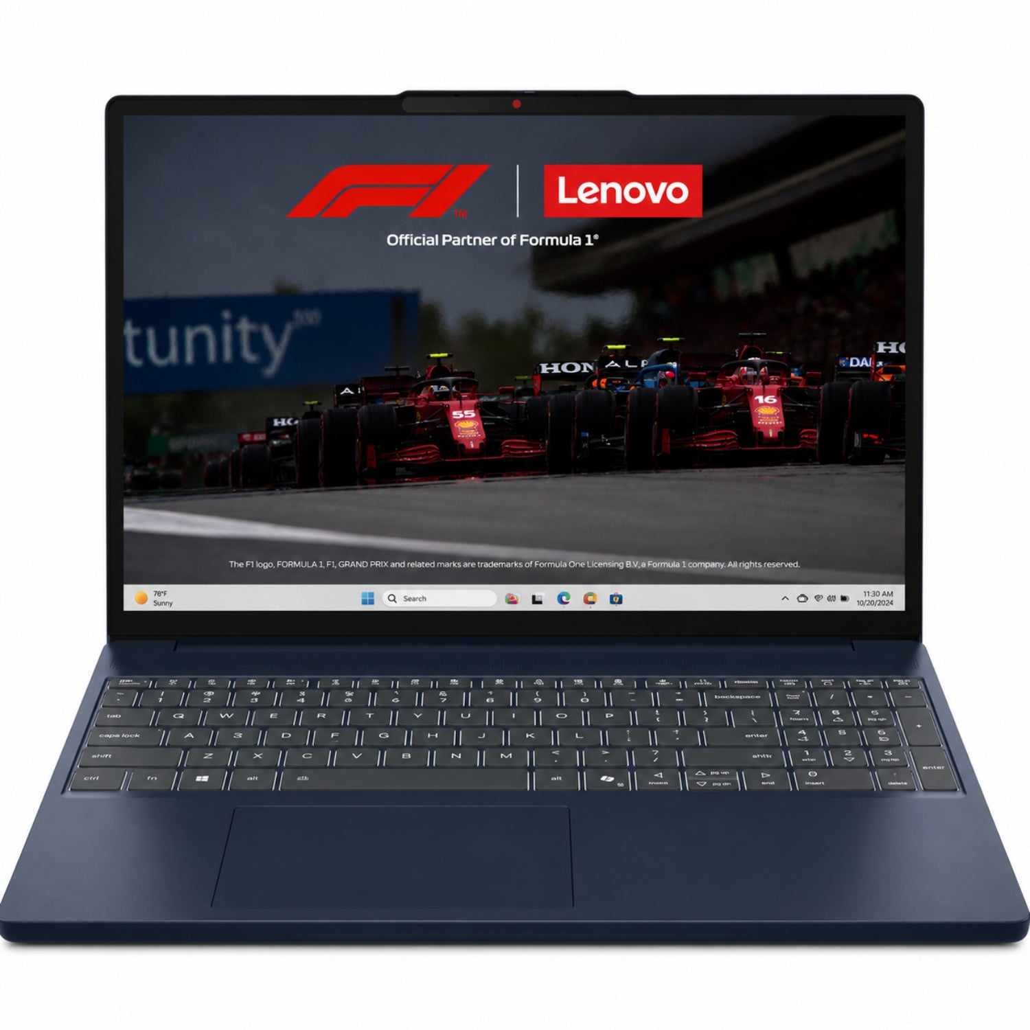 Laptop Lenovo azul, vista frontal, pantalla con logo de Fórmula 1.