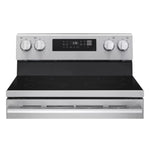 estufa eléctrica LG de acero inoxidable vista frontal en cocina moderna