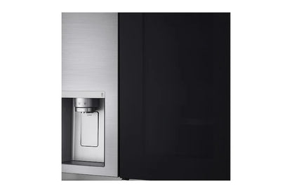 Refrigeradora LG InstaView puerta a puerta con dispensador de agua y diseño elegante en acero inoxidable