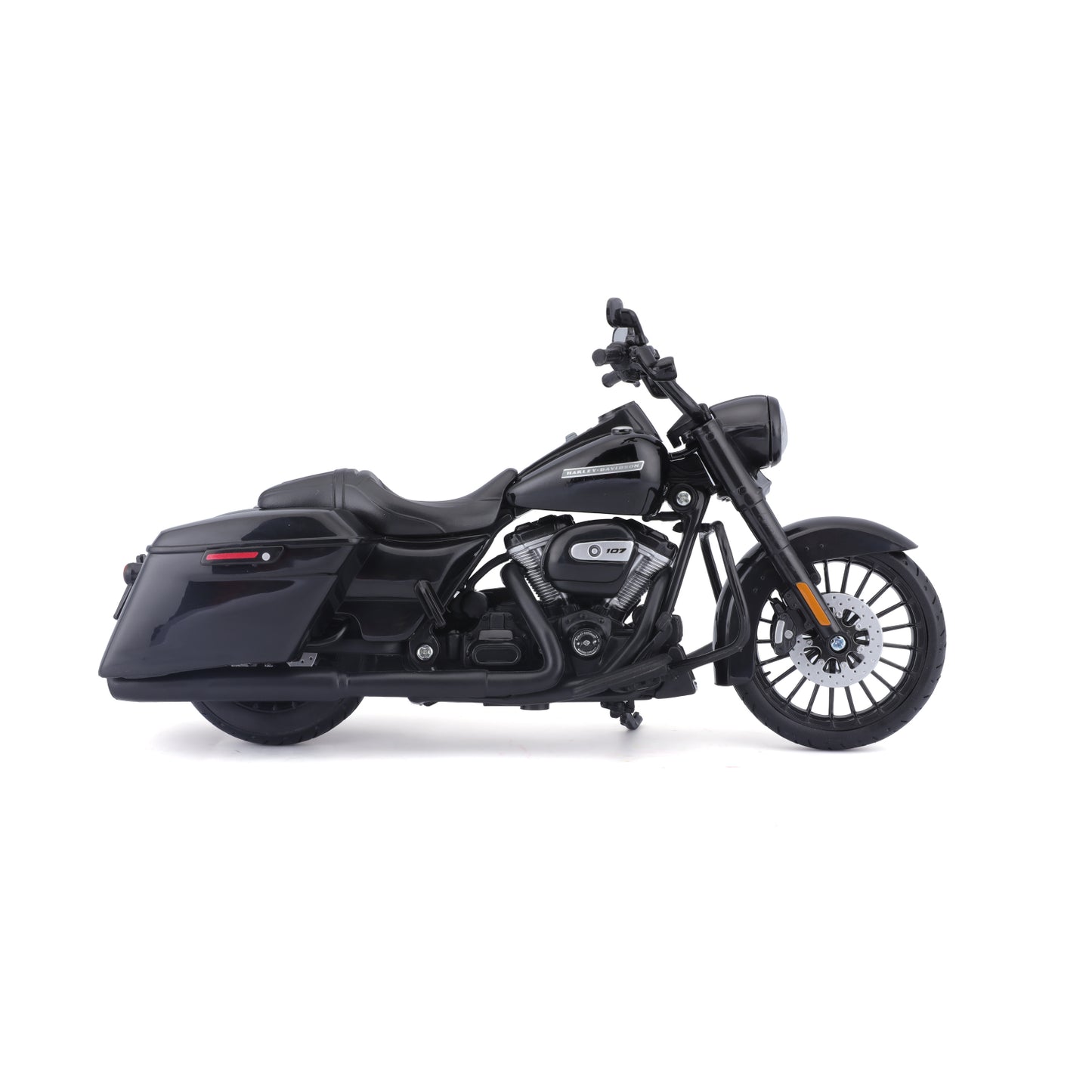 Moto negra Maisto, modelo detallado y vista lateral