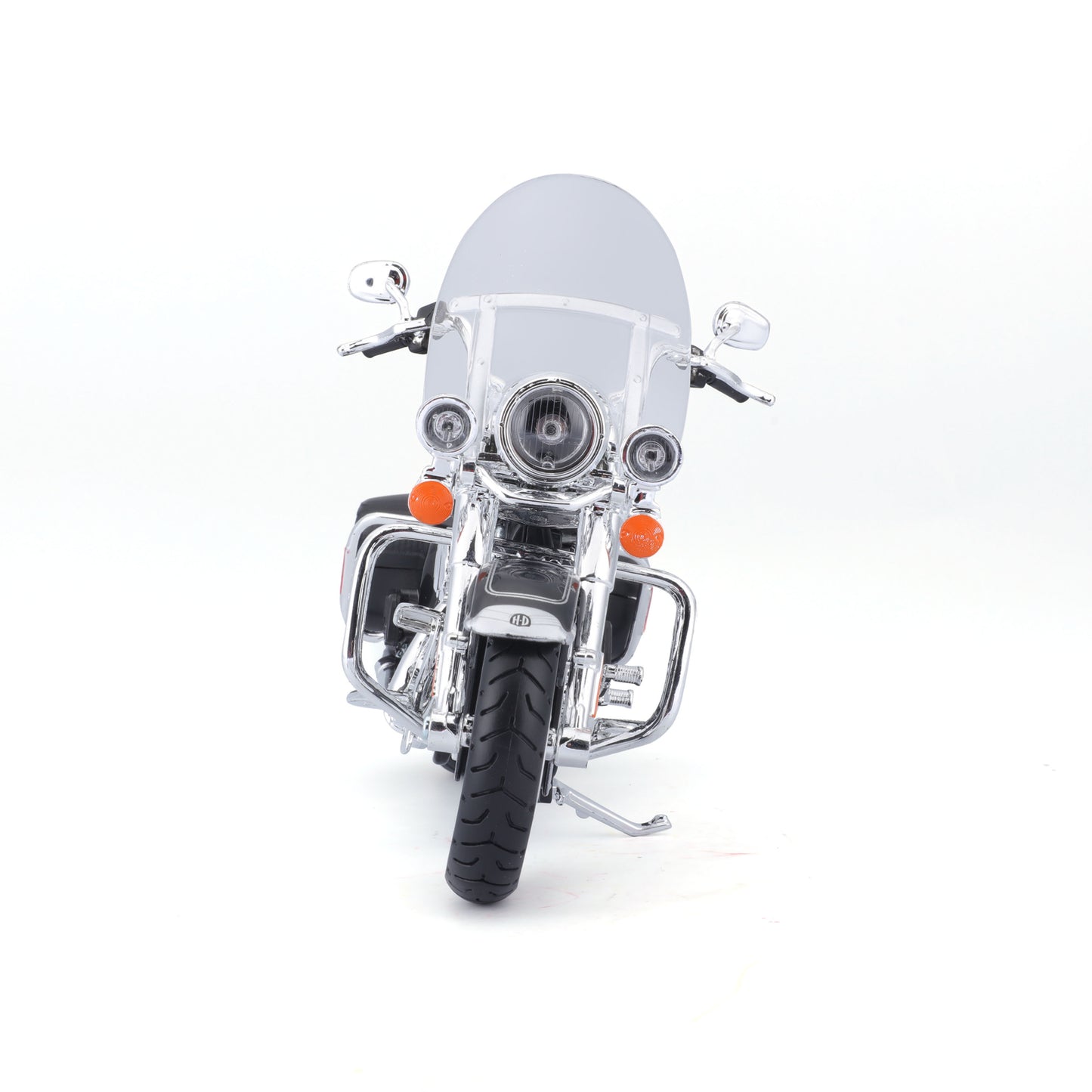 Moto Maisto cromada vista frontal con parabrisas y detalles auténticos