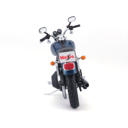 Motocicleta Maisto color azul vista trasera, modelo detallado