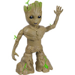 Figura de Groot de Hasbro en color marrón con detalles verdes, vista frontal