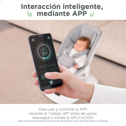 Mecedora KIDILO interactiva con control mediante APP y bebé sentado en ella