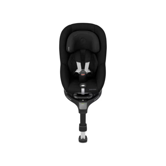 Sillita de auto negra Maxi Cosi, vista frontal, ideal para bebés