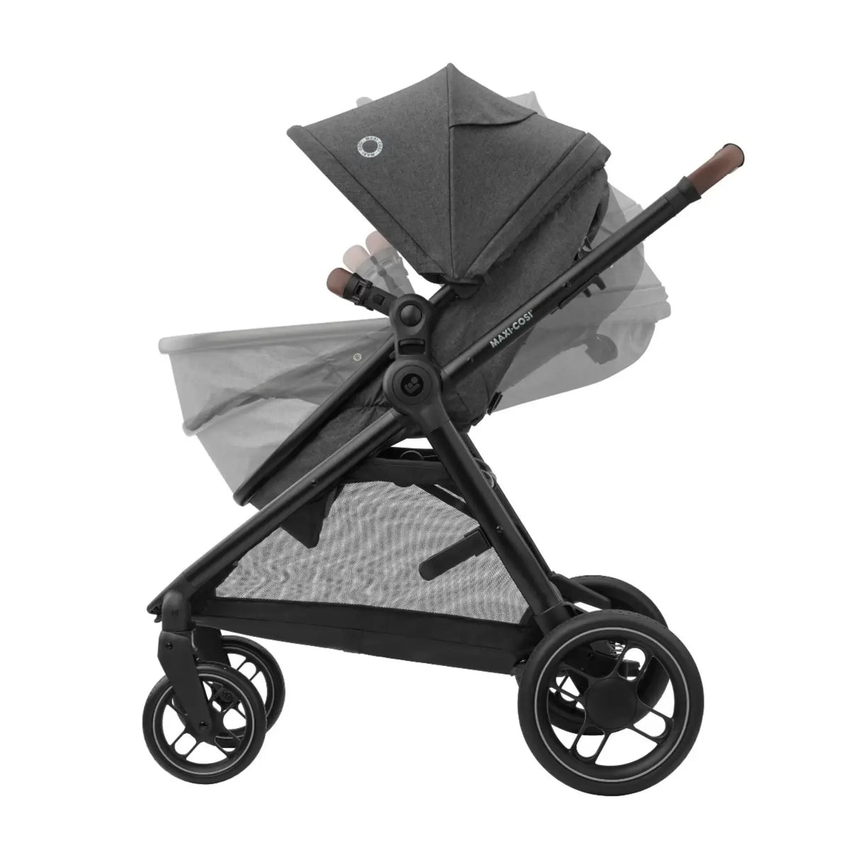 Coche MAXI COSI negro de lado con asientos ajustables para comodidad