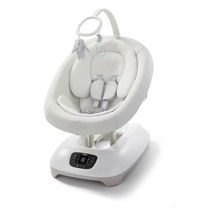 Mecedera Graco blanca con control táctil y diseño ergonómico, ideal para bebés