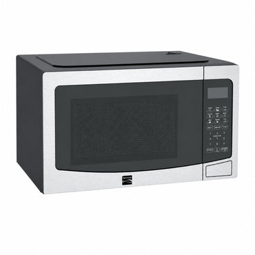 Microondas Kenmore negro y acero inoxidable, vista frontal en cocina moderna