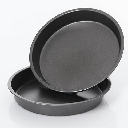 moldes para hornear de silicon gris, vista superior y lateral en cocina
