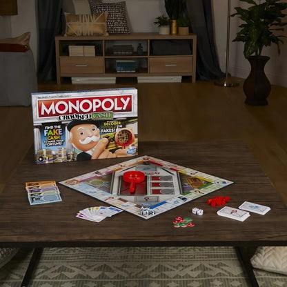 Juego de mesa Monopoly casino, caja y tablero en sala, vista frontal