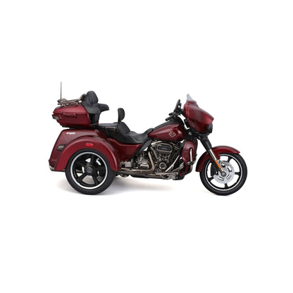 Moto de tres ruedas rojo vista lateral, modelo MAISTO LL030801