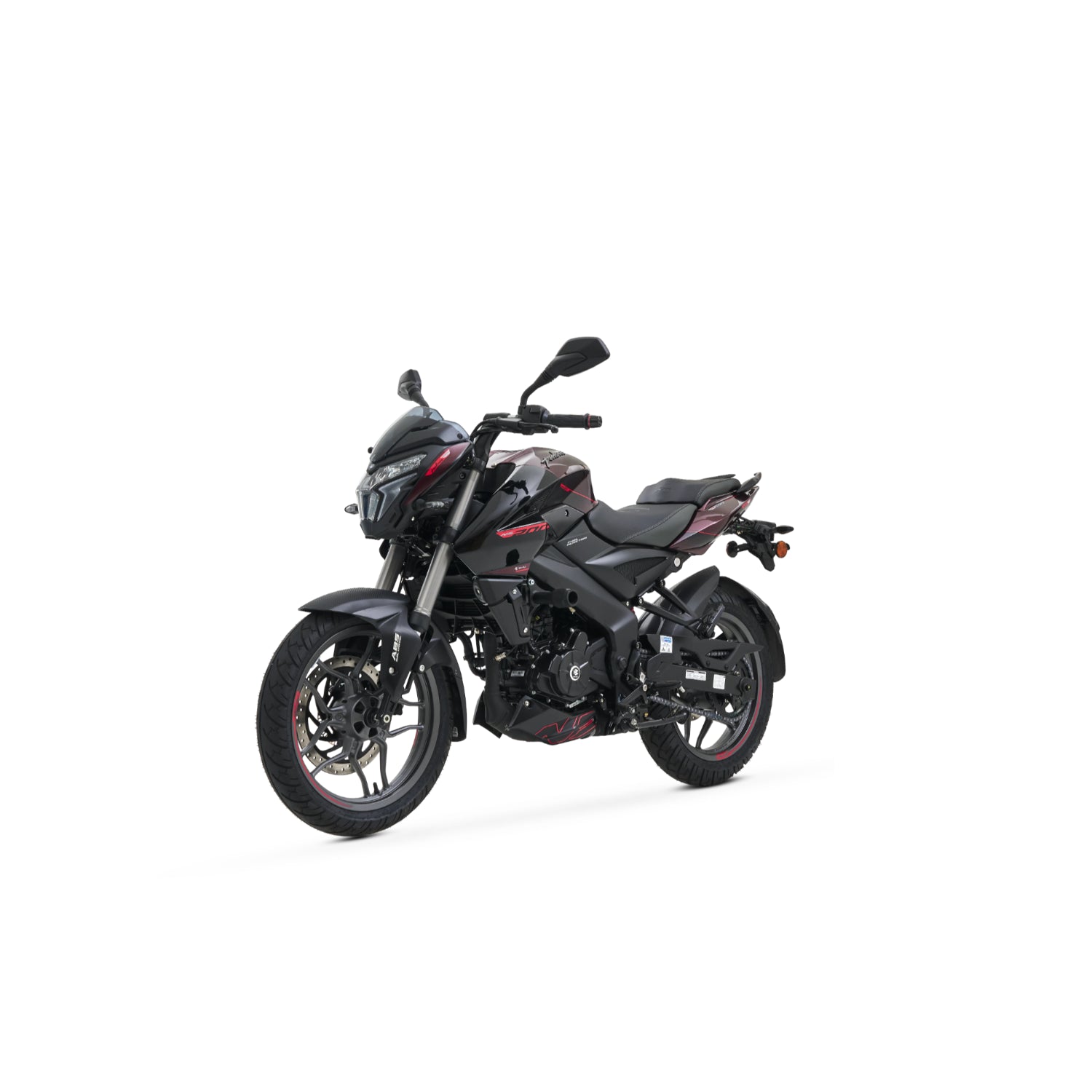 Motocicleta Pulsar negra lateral en ambiente urbano