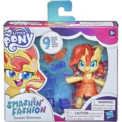 Muñeca Sunset Shimmer de My Little Pony, colores vibrantes, vista frontal con accesorios