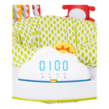 Silla de bebé SKIP*HOP verde con panel de control en forma de nube