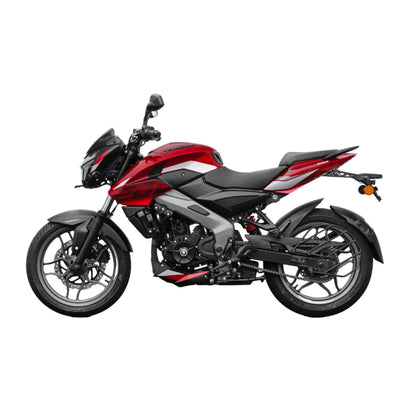 Motocicleta Pulsar roja y gris, lateral, vista de diseño aerodinámico.