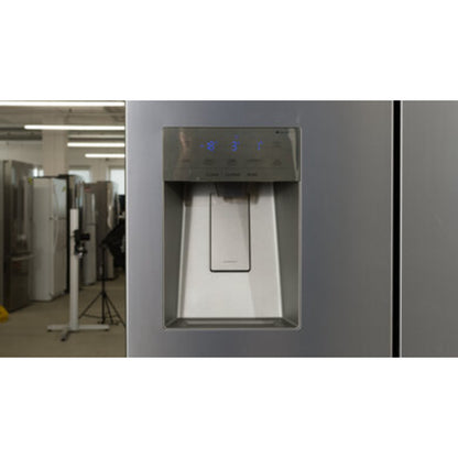 refrigerador HISENSE gris con dispensador de agua frontal