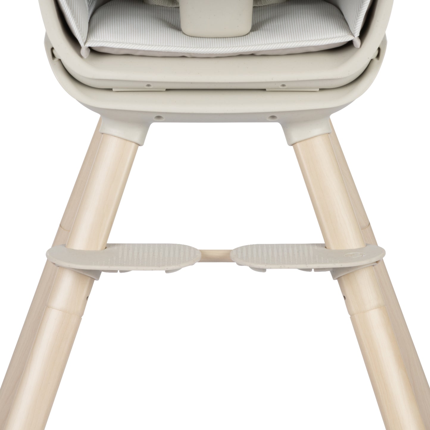 Silla de comer gris de MAXI COSI, vista frontal con patas de madera