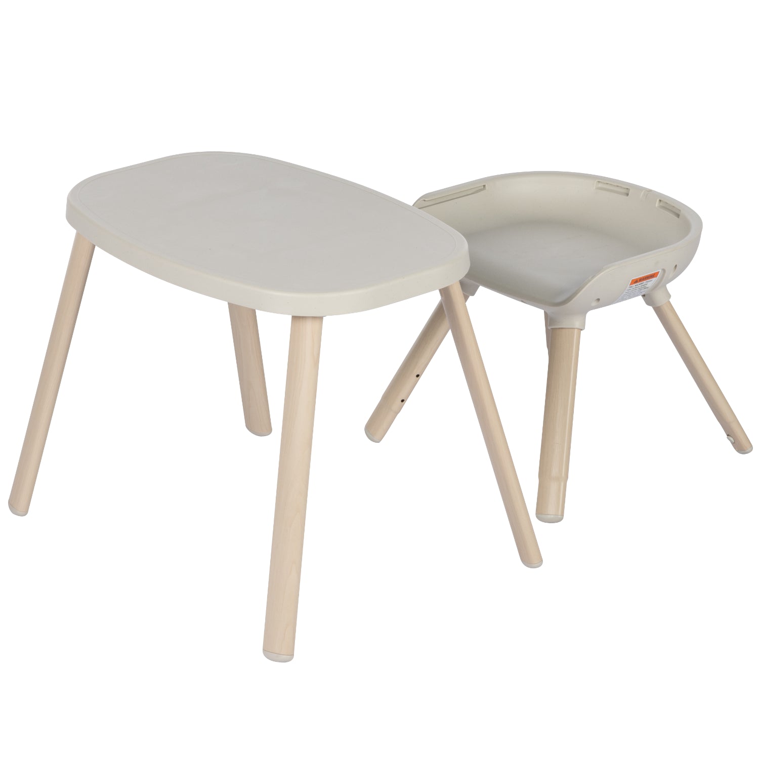 Silla de comer beige con patas de madera, vista lateral en cocina moderna