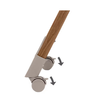 Ruedas de silla de comer MAXI COSI con soporte de madera, vista lateral