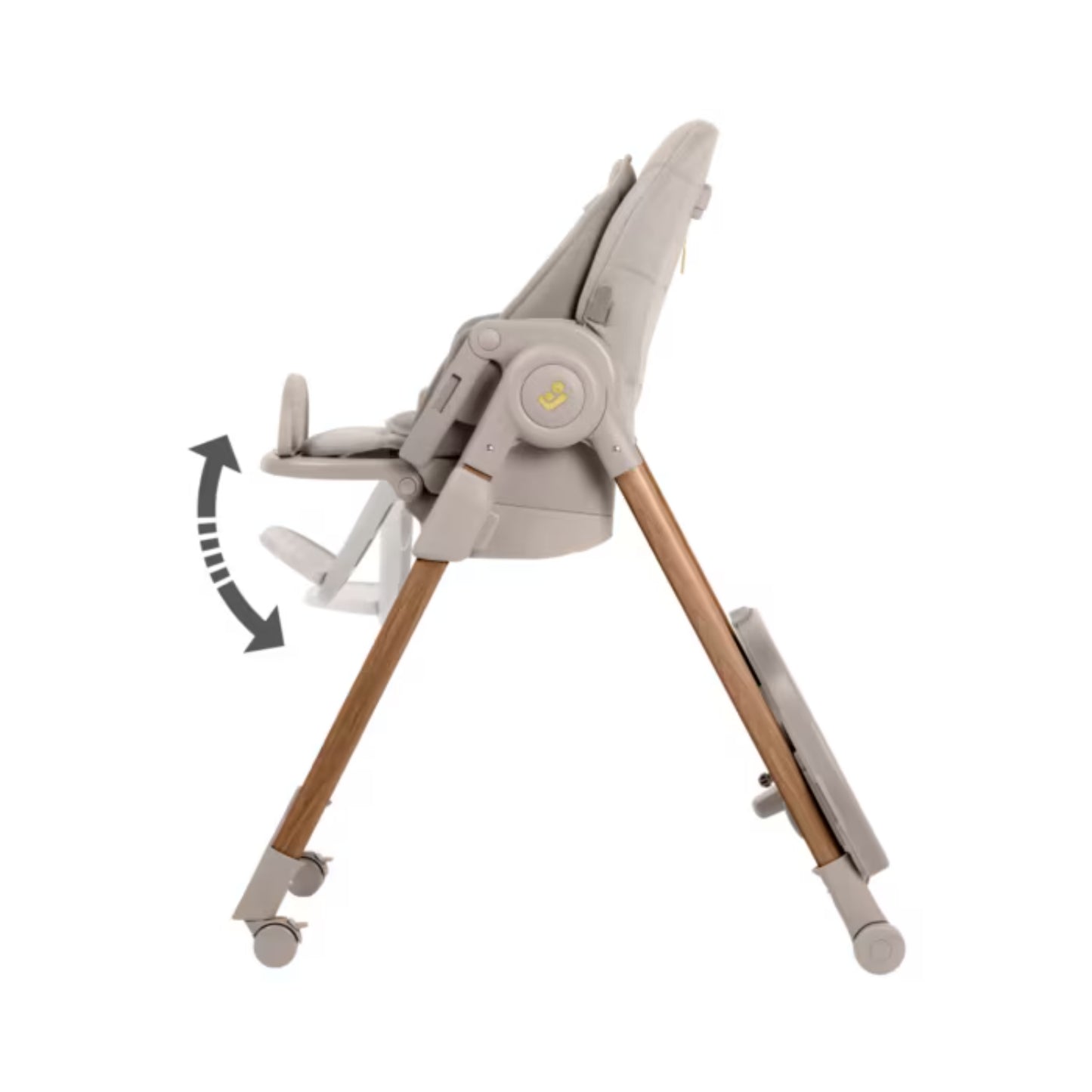 Silla de comer gris claro, vista lateral, ajuste reclinable y patas de madera.