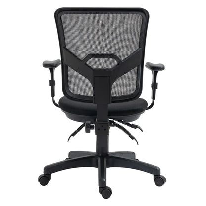 Silla de escritorio con respaldo de malla negra y brazos ajustables para mayor comodidad