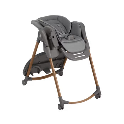Silla alta Maxi Cosi gris de frente, ideal para bebés en la cocina