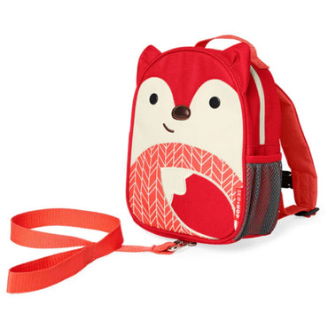 mochila infantil roja vista lateral con correa ajustable