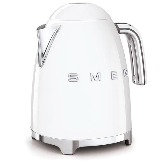 Hervidor SMEG blanco lateral, elegante para preparar bebidas calientes