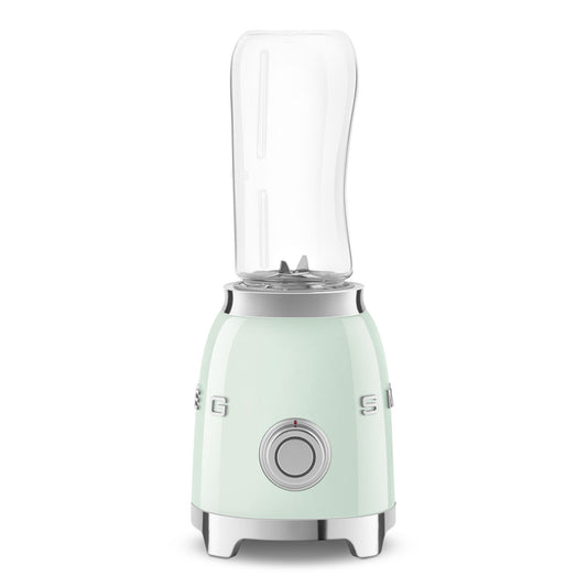 Licuadora verde menta frontal, diseño moderno, ideal para smoothies