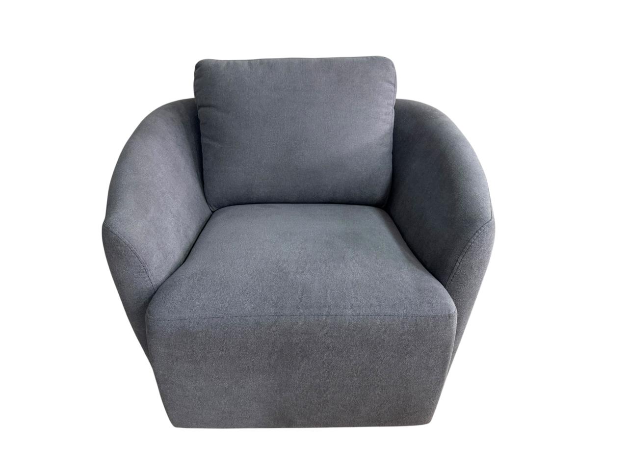 sofá cama gris, vista frontal, ideal para espacios modernos