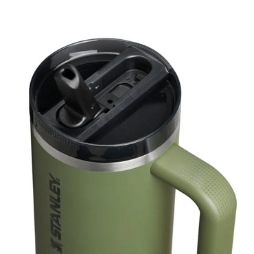 Tapa del vaso Stanley Quencher ProTour 30oz en color verde con boquilla de bebida ergonómica