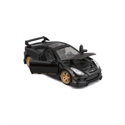 Carro negro modelo deportivo, vista lateral con puertas abiertas