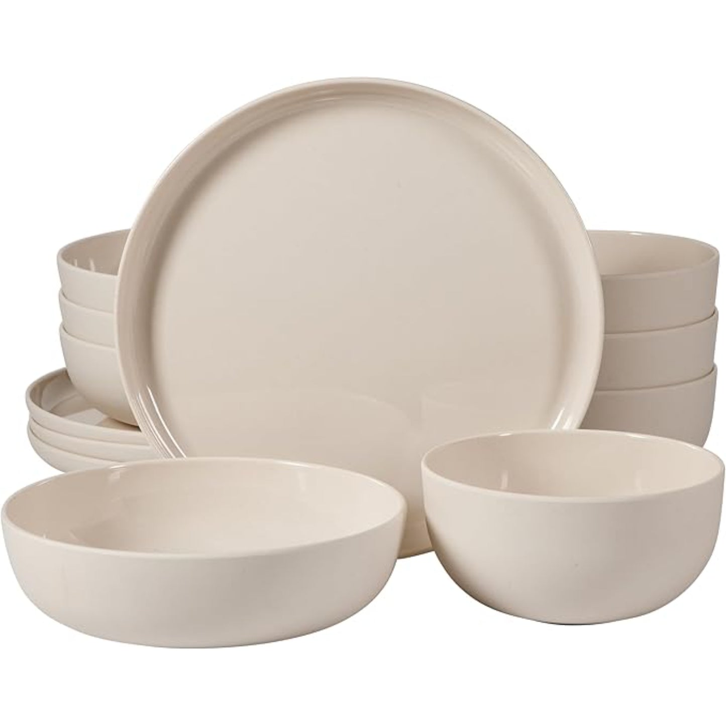 vajilla blanca, platos y tazones apilados, cocina moderna
